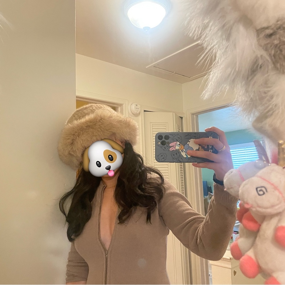 Gorgeous real mink and fox fur hat